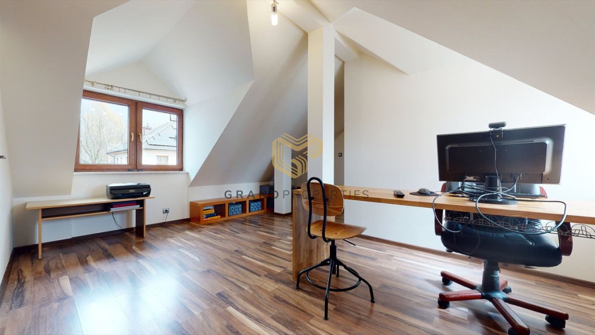 dom wolnostojący, 5 pokoi Warszawa Wawer. Zdjęcie 3