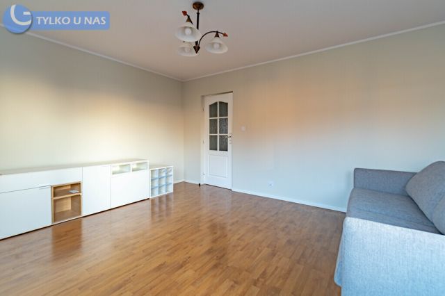 Mieszkanie 3-pokojowe Kraków Olsza, ul. Fiołkowa. Zdjęcie 1