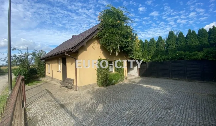 dom wolnostojący, 2 pokoje Zabrodzie