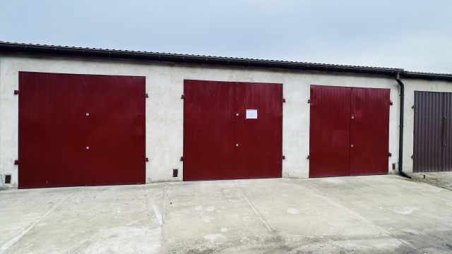 Garaż/miejsce parkingowe Łęczyca, ul. Belwederska. Zdjęcie 1