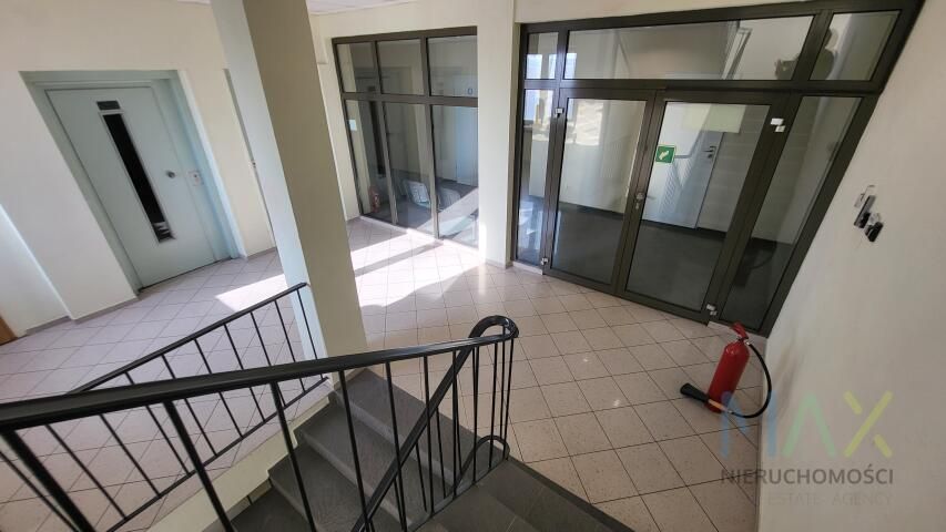 Biuro Kraków Podgórze, ul. płk. Stanisława Dąbka. Zdjęcie 3