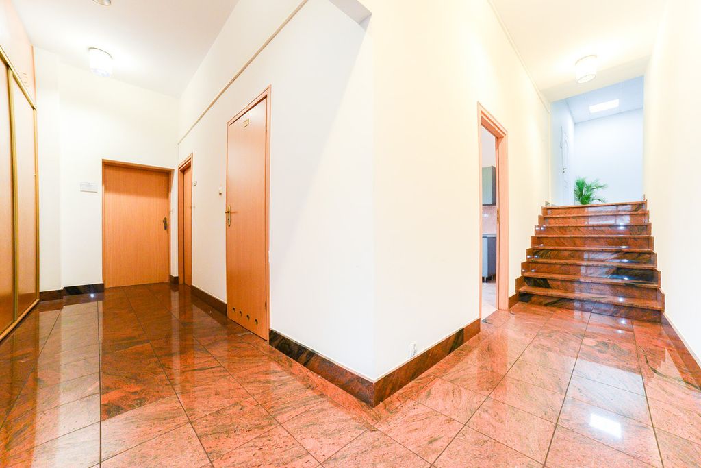 Biuro Warszawa Praga-Południe, ul. Michała Paca. Zdjęcie 12