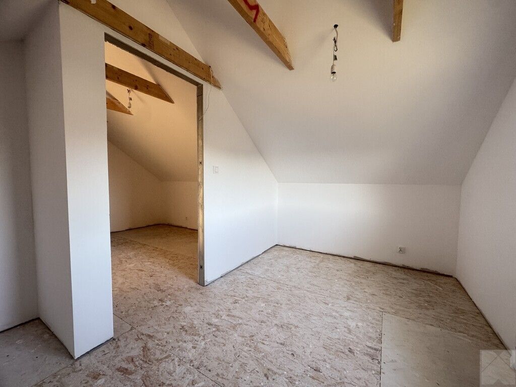 dom wolnostojący, 5 pokoi Trójczyce. Zdjęcie 8