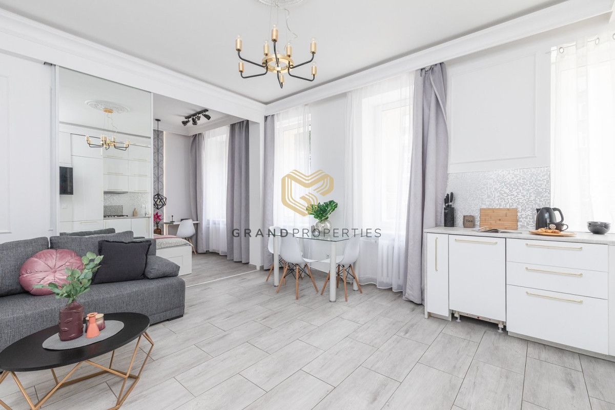 Mieszkanie 2-pokojowe Warszawa Wola, ul. Chmielna. Zdjęcie 3