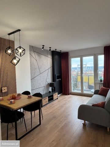 Mieszkanie 3-pokojowe Gdynia Obłuże, ul. Krawiecka. Zdjęcie 1