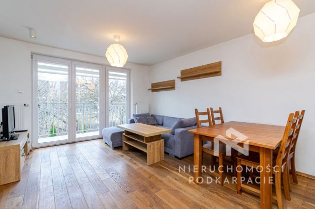 Mieszkanie 3-pokojowe Rzeszów, al. gen. Władysława Sikorskiego. Zdjęcie 1