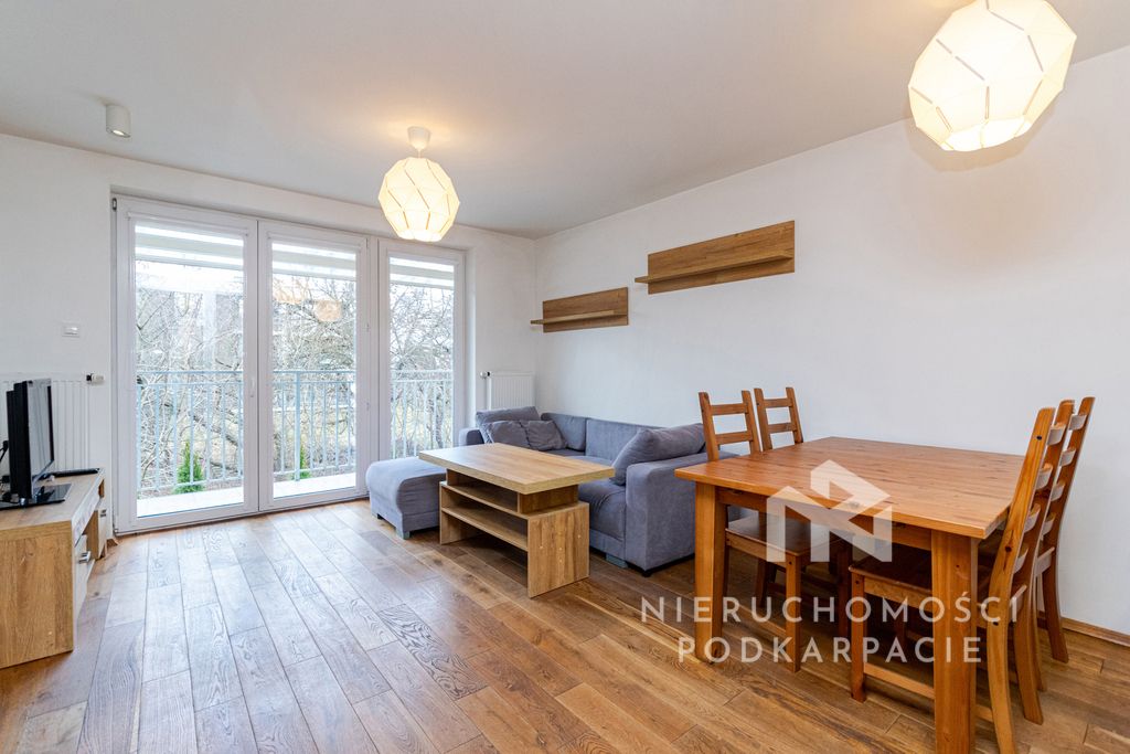 Mieszkanie 3-pokojowe Rzeszów, al. gen. Władysława Sikorskiego. Zdjęcie 1