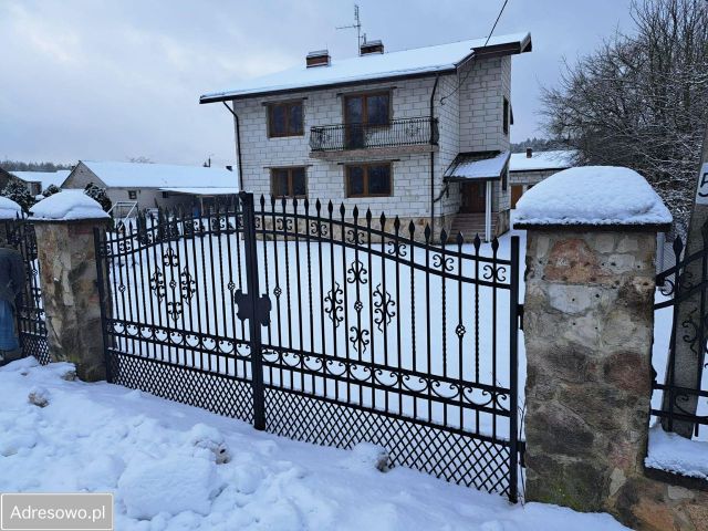 dom wolnostojący, 9 pokoi Zbójna, ul. Sadowa. Zdjęcie 1