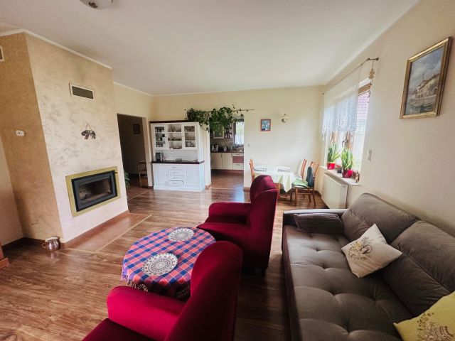 dom wolnostojący, 5 pokoi Sulistrowice. Zdjęcie 13