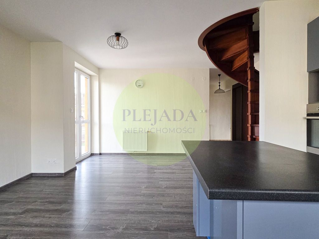 Mieszkanie 5-pokojowe Warszawa Włochy, ul. ks. Juliana Chrościckiego. Zdjęcie 4