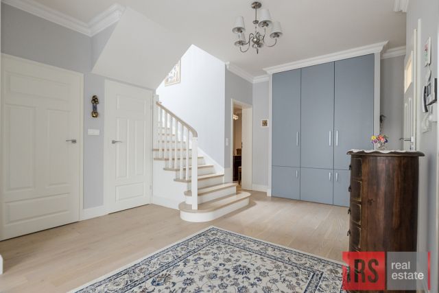 bliźniak, 5 pokoi Izabelin. Zdjęcie 6