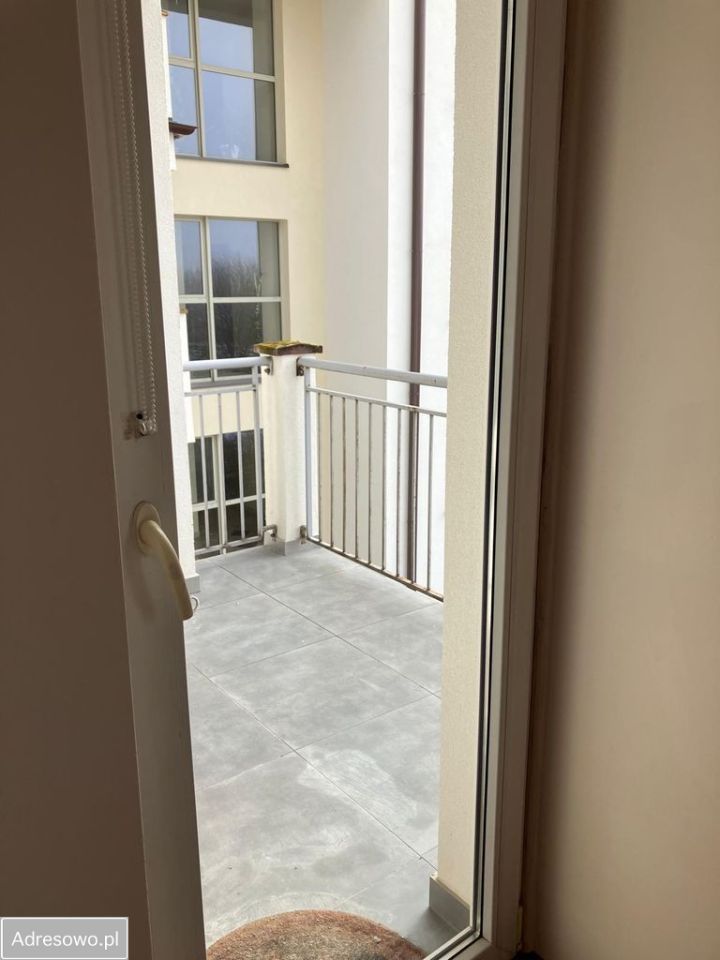 Mieszkanie 3-pokojowe Tychy, ul. Jana Barona. Zdjęcie 5