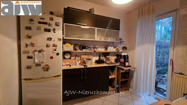 dom wolnostojący, 3 pokoje Laski. Zdjęcie 5