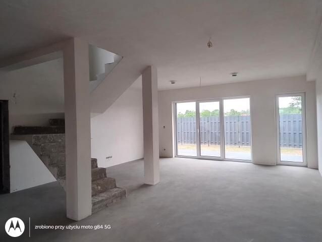 dom szeregowy, 4 pokoje Ostrołęka, ul. Stefana Żeromskiego. Zdjęcie 2