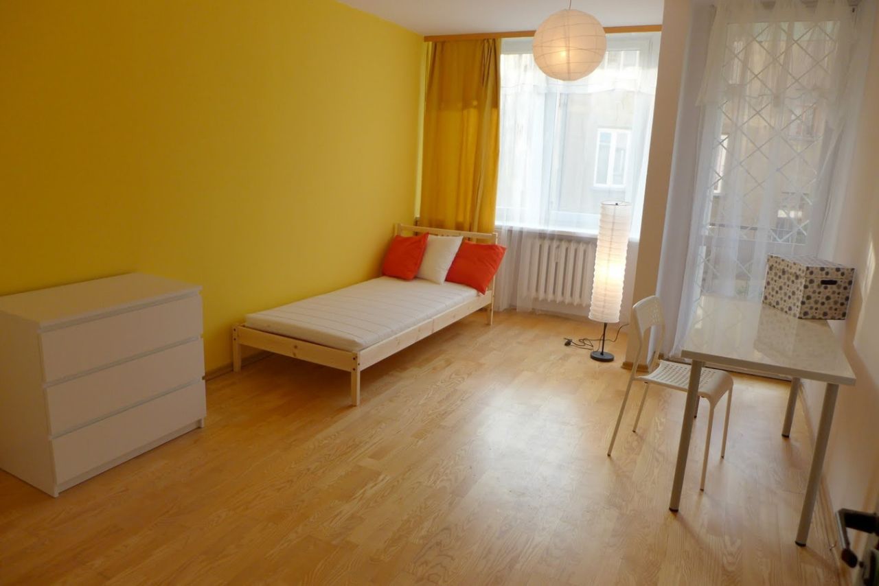 Mieszkanie 4-pokojowe Łódź, ul. Julianowska. Zdjęcie 1