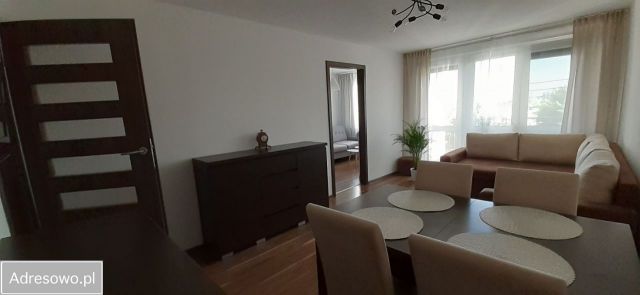 Mieszkanie 3-pokojowe Nowy Dwór Gdański, ul. Henryka Sienkiewicza. Zdjęcie 1