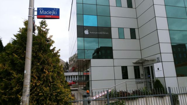 Biuro Warszawa Włochy, ul. Maciejki. Zdjęcie 1