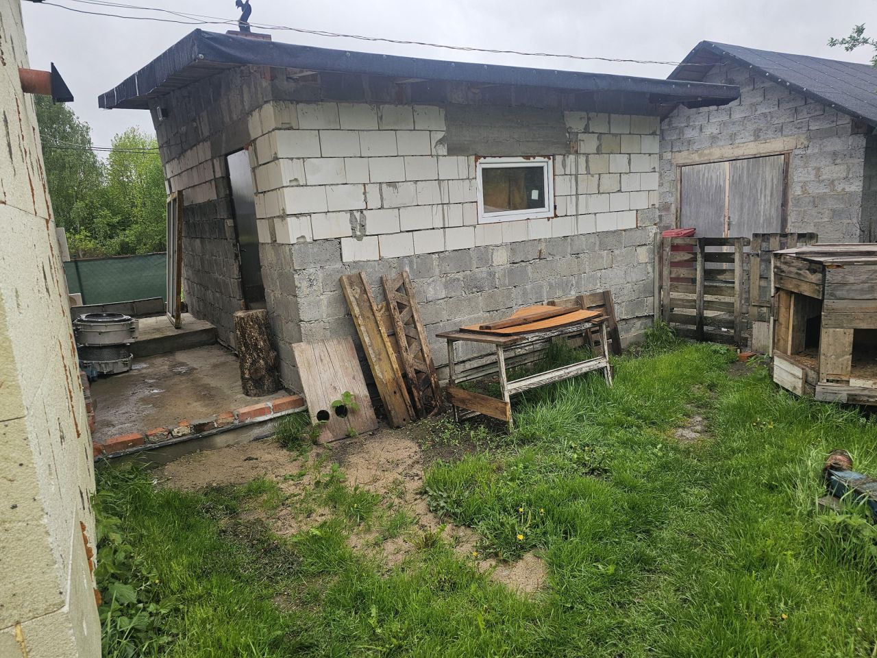 dom wolnostojący, 2 pokoje Sielec. Zdjęcie 18