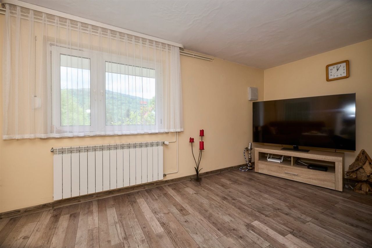 dom wolnostojący, 5 pokoi Porąbka. Zdjęcie 16