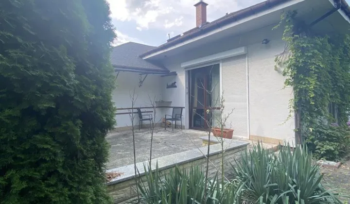 dom wolnostojący, 4 pokoje Smolec