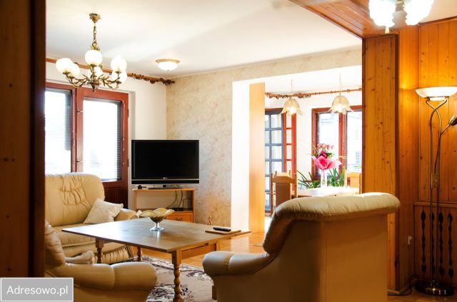 dom wolnostojący, 8 pokoi Ostrów Wielkopolski, ul. kard. M. Ledóchowskiego. Zdjęcie 7