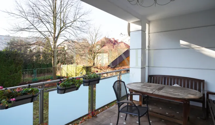 dom wolnostojący, 7 pokoi Kraków Bronowice, ul. Wojciecha Halczyna