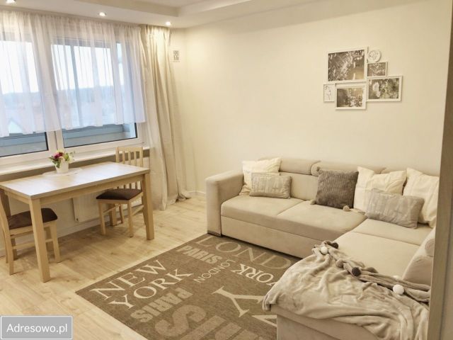 Mieszkanie 3-pokojowe Police, ul. Ludwika Zamenhofa. Zdjęcie 1