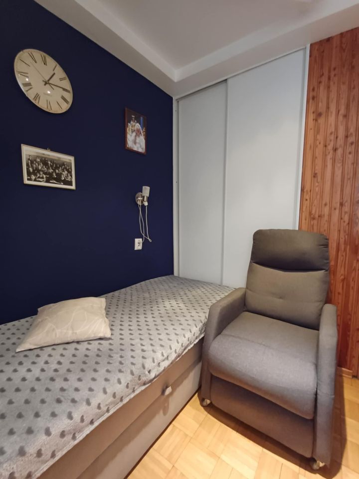 Mieszkanie 2-pokojowe Prudnik, ul. Kardynała Stefana Wyszyńskiego. Zdjęcie 2