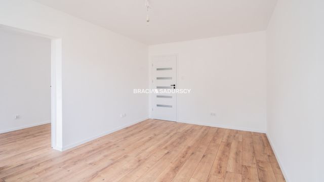 Mieszkanie 3-pokojowe Kraków Mistrzejowice, os. Tysiąclecia. Zdjęcie 2