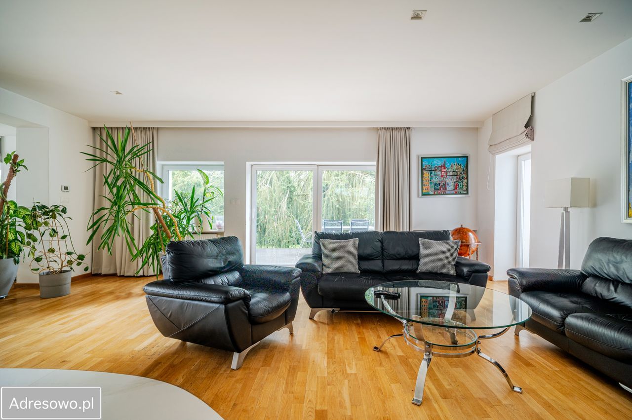 dom wolnostojący, 5 pokoi Magdalenka. Zdjęcie 11