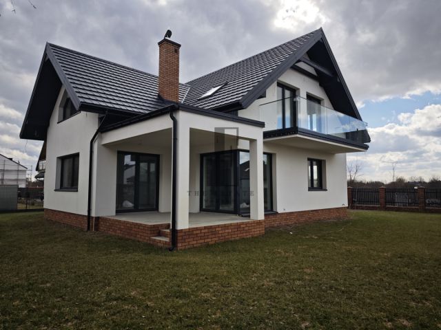 dom wolnostojący, 7 pokoi Warszawa Wawer. Zdjęcie 2