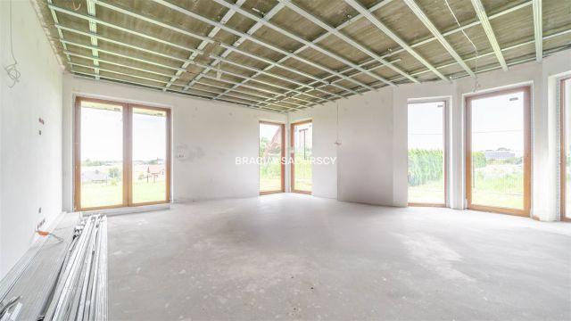 dom wolnostojący, 5 pokoi Szczodrkowice. Zdjęcie 12