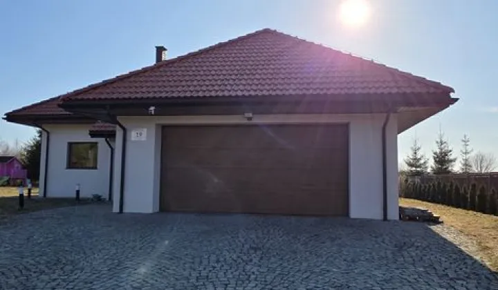 dom wolnostojący, 7 pokoi Dobieszków