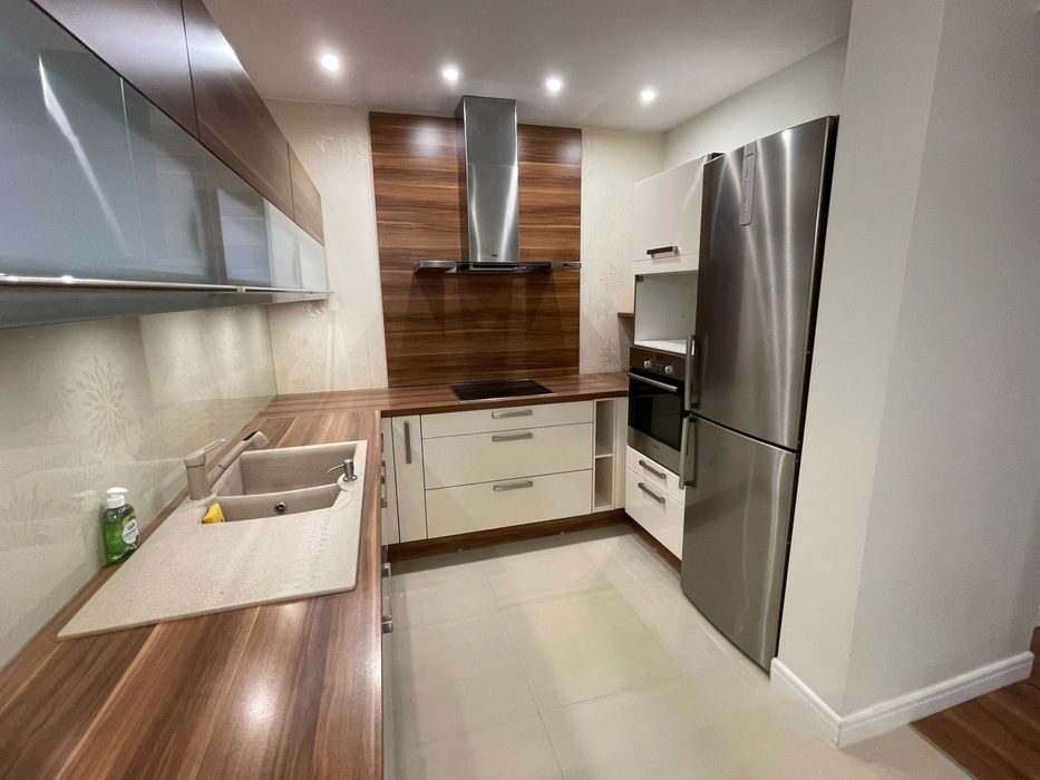 Mieszkanie 3-pokojowe Stare Miasto. Zdjęcie 4