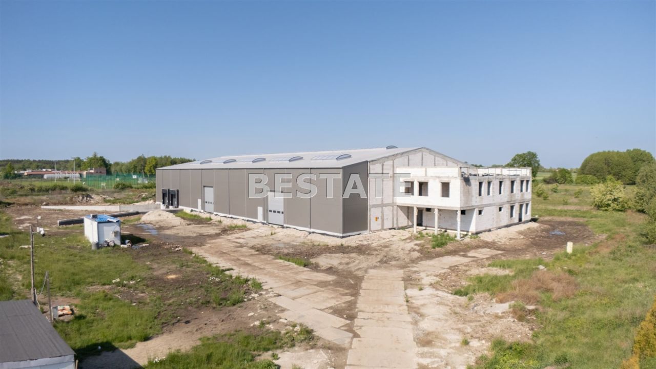 Hala/magazyn Tuszów Narodowy. Zdjęcie 2