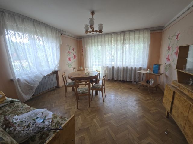 dom wolnostojący, 4 pokoje Bieganów, ul. Okrężna. Zdjęcie 13