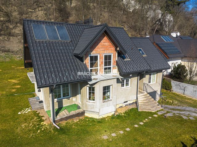 dom wolnostojący, 7 pokoi Kraków Zwierzyniec, ul. Księcia Józefa. Zdjęcie 9