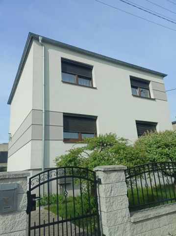 dom wolnostojący Strzelce Wielkie. Zdjęcie 1