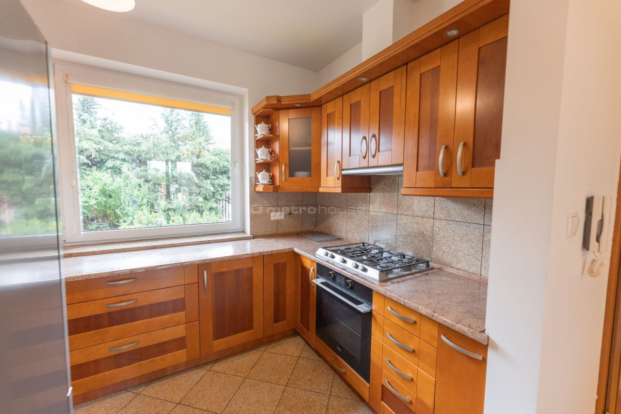 dom wolnostojący, 4 pokoje Borowa Góra. Zdjęcie 4