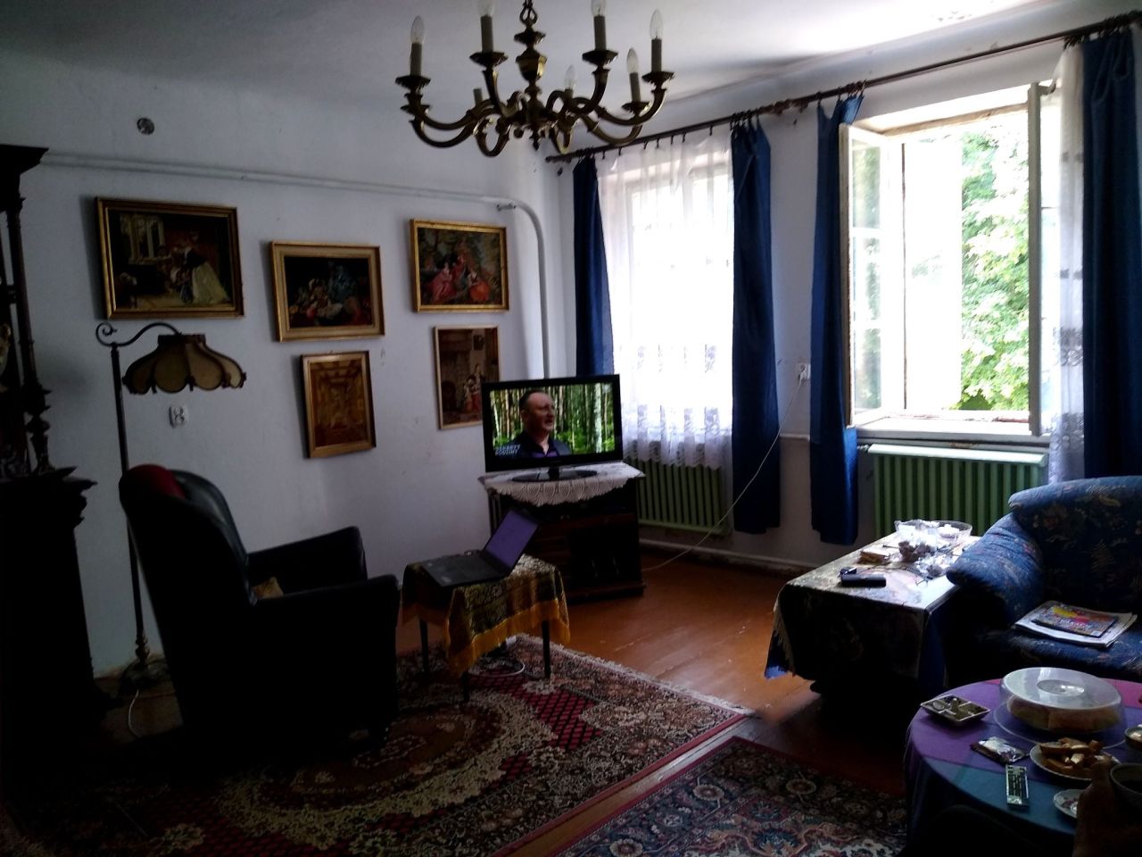 dworek, 10 pokoi Bereść. Zdjęcie 13