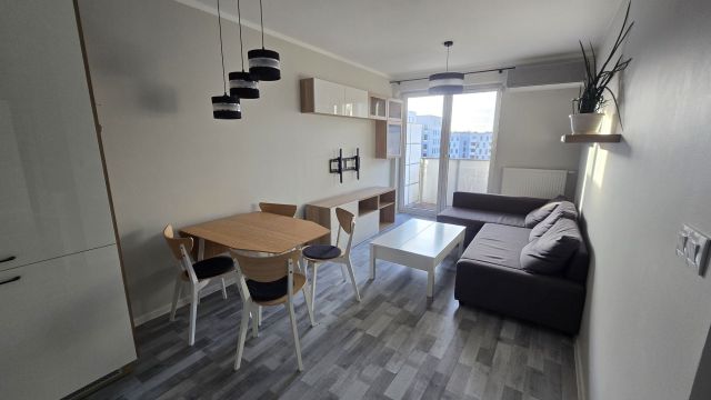 Mieszkanie 3-pokojowe Tychy Żwaków. Zdjęcie 1