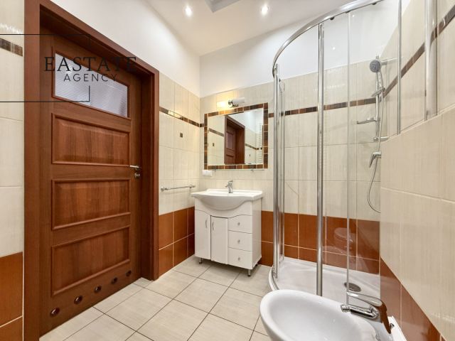 Mieszkanie 3-pokojowe Warszawa Śródmieście, ul. Stawki. Zdjęcie 13