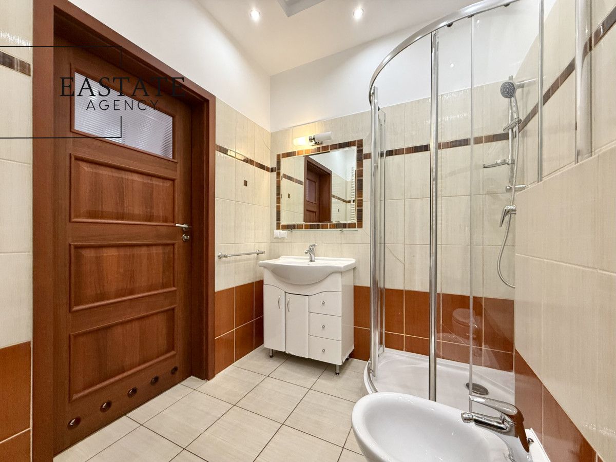 Mieszkanie 3-pokojowe Warszawa Śródmieście, ul. Stawki. Zdjęcie 13