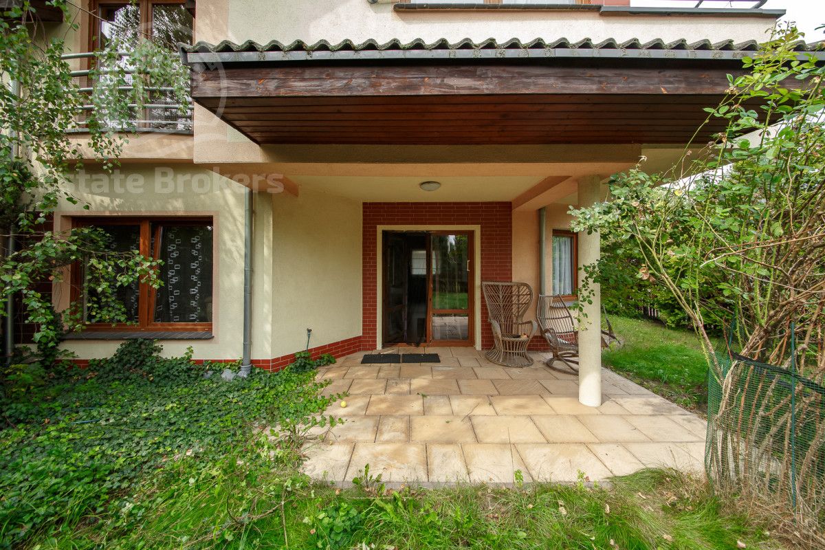 dom szeregowy, 5 pokoi Wrocław Wojnów, ul. Jelczańska. Zdjęcie 2