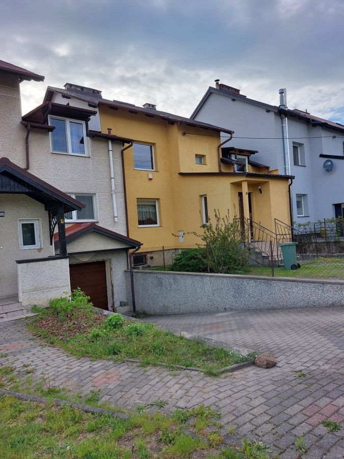 dom szeregowy, 7 pokoi Straszyn. Zdjęcie 1