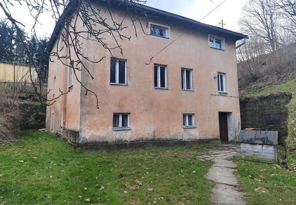 dom wolnostojący, 7 pokoi Siedlęcin, ul. Ogrodowa