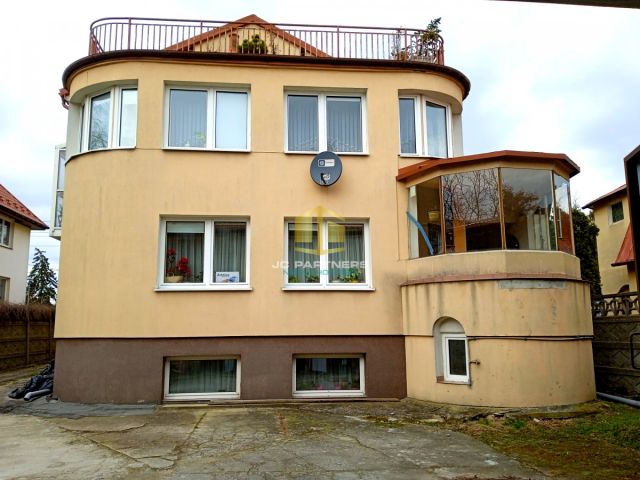 dom wolnostojący, 10 pokoi Konstancin-Jeziorna. Zdjęcie 3