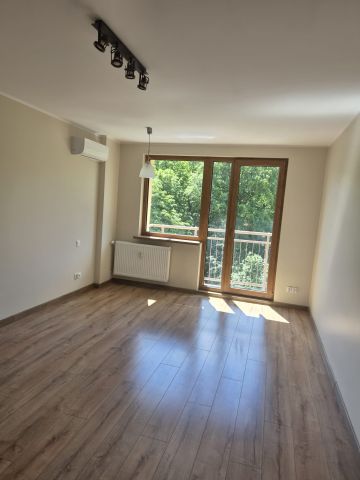 Mieszkanie 3-pokojowe Katowice Giszowiec, ul. Wojciecha. Zdjęcie 1