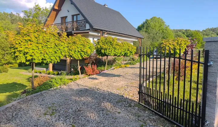 dom wolnostojący, 4 pokoje Leszczawka