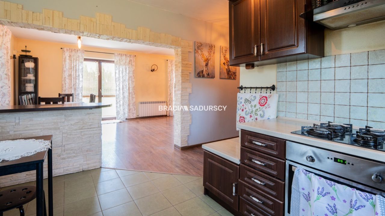 dom wolnostojący, 5 pokoi Wolica. Zdjęcie 10